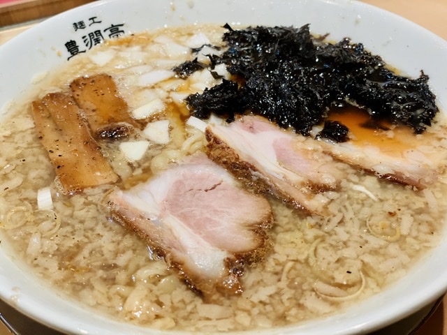 東京ナース食べある記・武蔵小金井編① 旨すぎる脂！燕三条ラーメン「豊潤亭」で背脂チャッチャデビュー